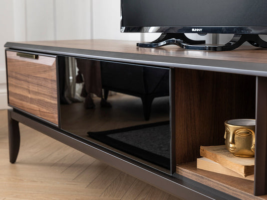 ТВ СЕКЦИЯ "NUEZ"